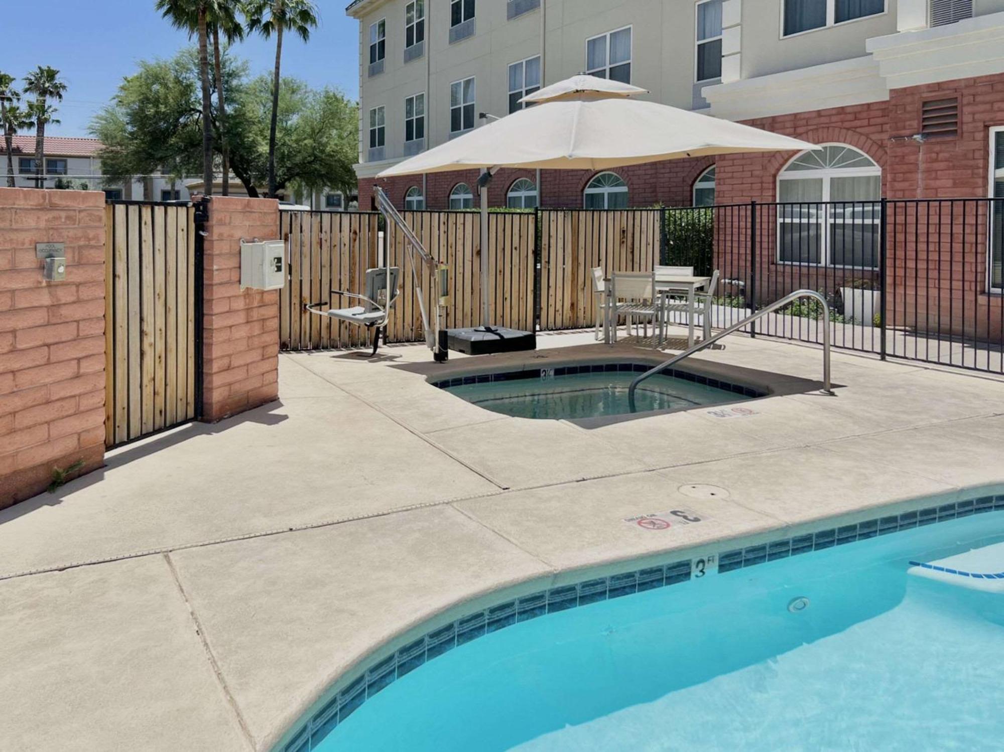 Country Inn & Suites By Radisson, Tucson Airport, Az מראה חיצוני תמונה
